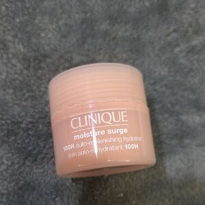 5/$25: Clinique Moisture Surge